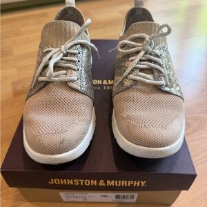 Johnston & Murphy Tamara Perf Knit Sneaker | Silver Metallic | Size 7
